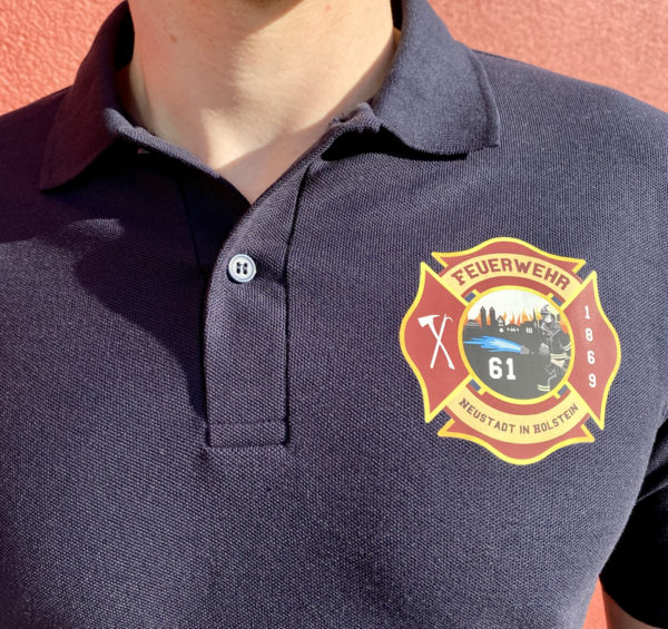 Polo Shirt nah Feuerwehr Neustadt in Holstein